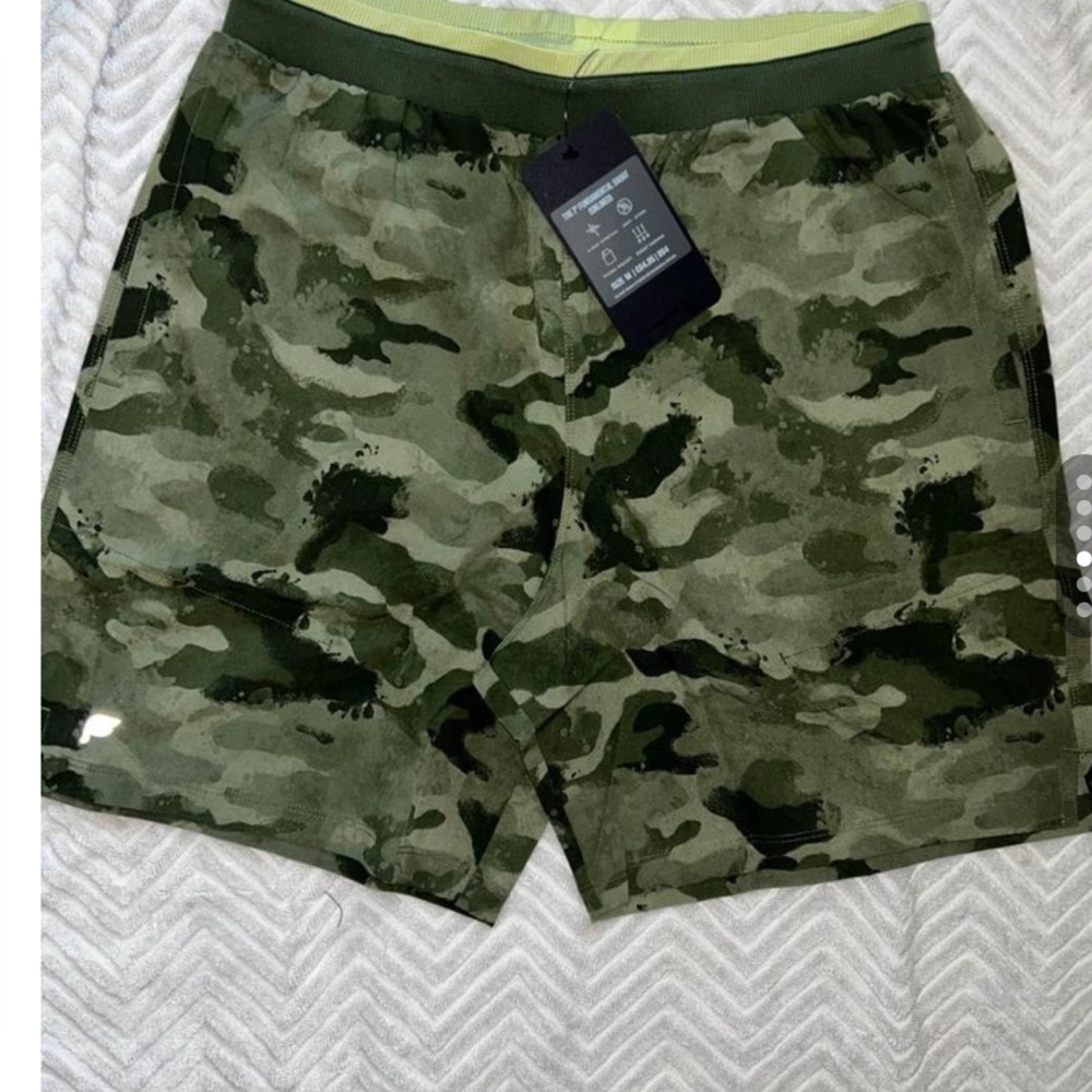 Men’s Camo Short from Fabletics